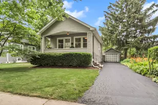 204 E Burlington St, Riverside, IL 60546 - Photo 1