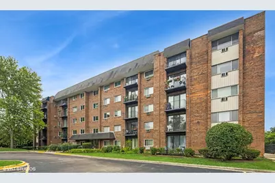 4721 Saint Joseph Creek Road #1B, Lisle, IL 60532 - Photo 1