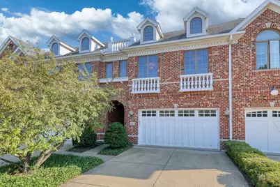 315 Arbor Glen Boulevard, Schaumburg, IL 60195 - Photo 1