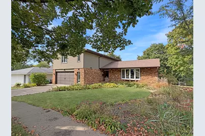 1712 Wood Street, Freeport, IL 61032 - Photo 1