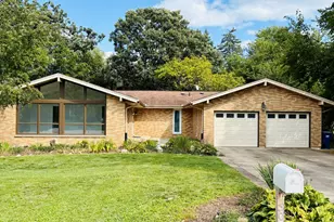 506 Stevens Ct, Sleepy Hollow, IL 60118 - Photo 1