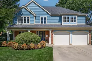 314 W Wing St, Arlington Heights, IL 60005 - Photo 1