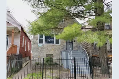 8322 S Marquette Avenue, Chicago, IL 60617 - Photo 1