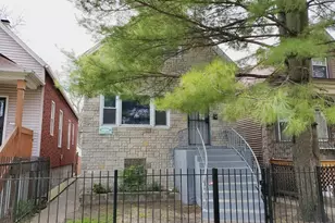 8322 S Marquette Ave, Chicago, IL 60617 - Photo 1