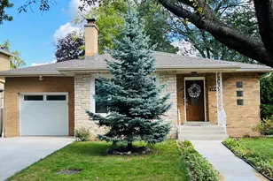 1041 Vernon Ave, Park Ridge, IL 60068 - Photo 1