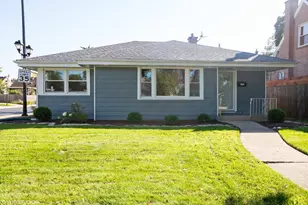 285 N Ridgeland Ave, Elmhurst, IL 60126 - Photo 1