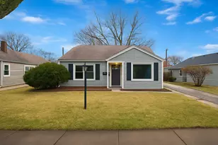 9212 S 49th Ct, Oak Lawn, IL 60453 - Photo 1