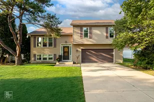 1624 Estes Ave, Des Plaines, IL 60018 - Photo 1
