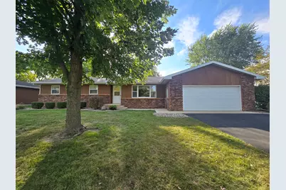 420 N Fourth Street, Clifton, IL 60927 - Photo 1