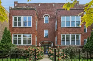 2617 W Leland Ave, Chicago, IL 60625 - Photo 1