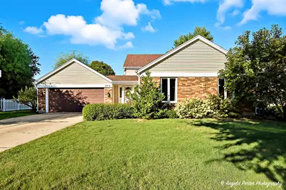 894 N Brentwood Drive, Crystal Lake, IL 60014 - Photo 1