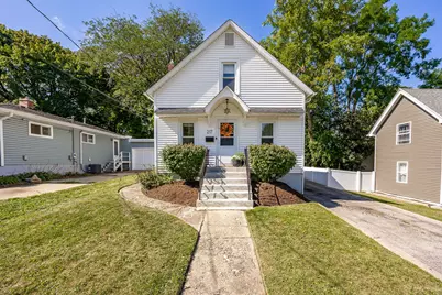 217 N 6th Street, Saint Charles, IL 60174 - Photo 1