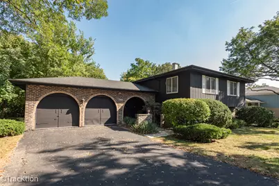 7801 Pine Parkway, Darien, IL 60561 - Photo 1