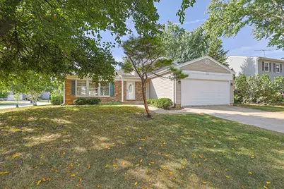 1901 Kingsley Drive, Schaumburg, IL 60194 - Photo 1