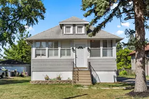 124 W Naperville Rd, Westmont, IL 60559 - Photo 1