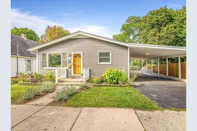 723 S 6th Avenue, Saint Charles, IL 60174 - Photo 1