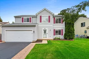 301 Clover Chase Cir, Woodstock, IL 60098 - Photo 1