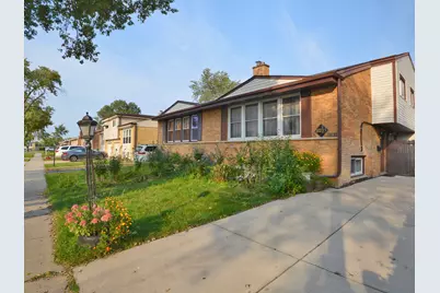 9231 Aspen Lane, Des Plaines, IL 60016 - Photo 1