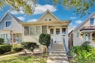 4544 N Mulligan Ave, Chicago, IL 60630 - Photo 1