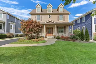 700 E Sunnyside Ave, Libertyville, IL 60048 - Photo 1