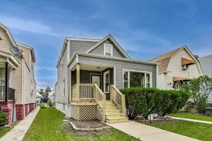 5735 S Fairfield Ave, Chicago, IL 60629 - Photo 1