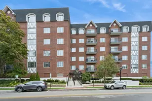 501 Forest Ave, Glen Ellyn, IL 60137 - Photo 1