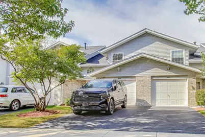 802 N Tamarac Boulevard, Addison, IL 60101 - Photo 1