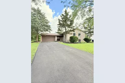 5 Derbyshire Court, Bolingbrook, IL 60440 - Photo 1