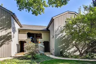25 Shoreline Rd, Lake Barrington, IL 60010 - Photo 1
