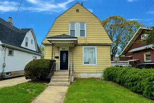 306 S Liberty St, Elgin, IL 60120 - Photo 1