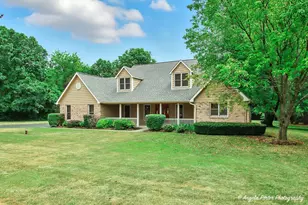 40491 N Goldenrod Ln, Wadsworth, IL 60083 - Photo 1