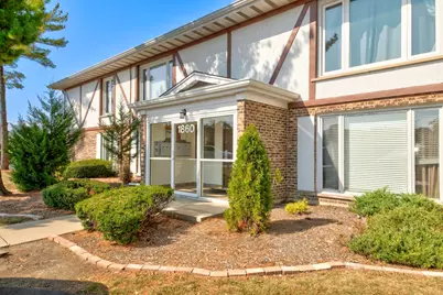 1860 W Surrey Park Lane #1C, Arlington Heights, IL 60005 - Photo 1