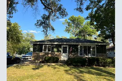 337 Oak Avenue, Wood Dale, IL 60191 - Photo 1