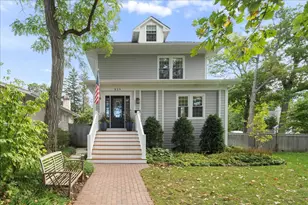 829 Greenwood Ave, Glencoe, IL 60022 - Photo 1