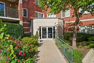 5360 N Lowell Ave, Chicago, IL 60630 - Photo 1