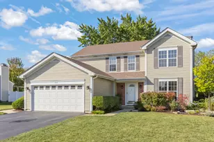 555 Waterford Dr, Lake Zurich, IL 60047 - Photo 1