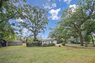 10135 5th Ave Cutoff, Countryside, IL 60525 - Photo 1