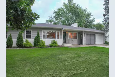 1340 N Main Street, Sycamore, IL 60178 - Photo 1