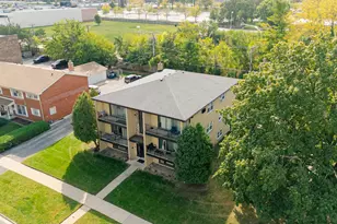 4335 Lindenwood Dr, Matteson, IL 60443 - Photo 1