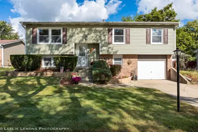 2302 Dalewood Parkway, Woodridge, IL 60517 - Photo 1