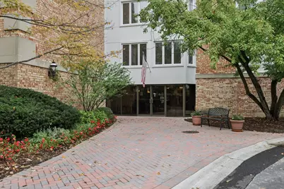 200 Lake Boulevard #439, Buffalo Grove, IL 60089 - Photo 1