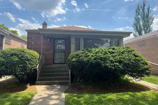 1513 E 86th Pl, Chicago, IL 60619 - Photo 1