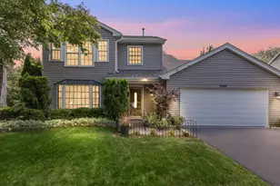 1542 Candlewood Dr, Crystal Lake, IL 60014 - Photo 1