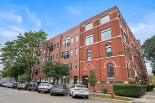 428 N Noble St, Chicago, IL 60642 - Photo 1