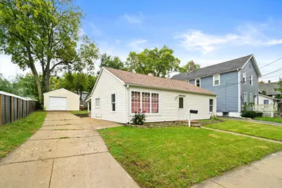 400 Rosewood Avenue, Aurora, IL 60505 - Photo 1