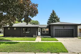 5509 Oak Center Dr, Oak Lawn, IL 60453 - Photo 1