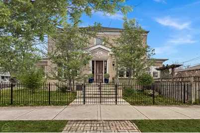 2901 W Sunnyside Avenue, Chicago, IL 60625 - Photo 1
