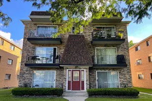 6131 Marshall Ave, Chicago Ridge, IL 60415 - Photo 1