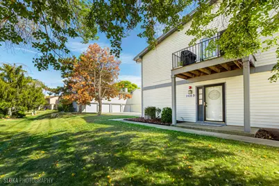 2435 Brunswick Circle #D, Woodridge, IL 60517 - Photo 1