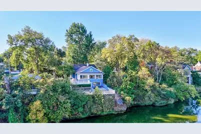 542 Chapel Street, Ottawa, IL 61350 - Photo 1